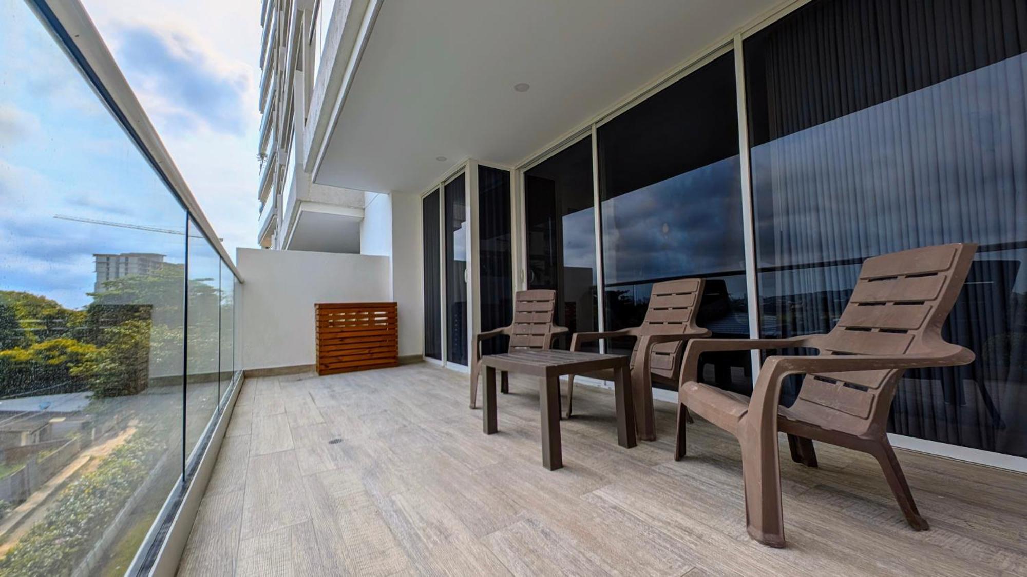 Piscinas Con Vista Increible, Bar, Musica Y Playa * Cartagena