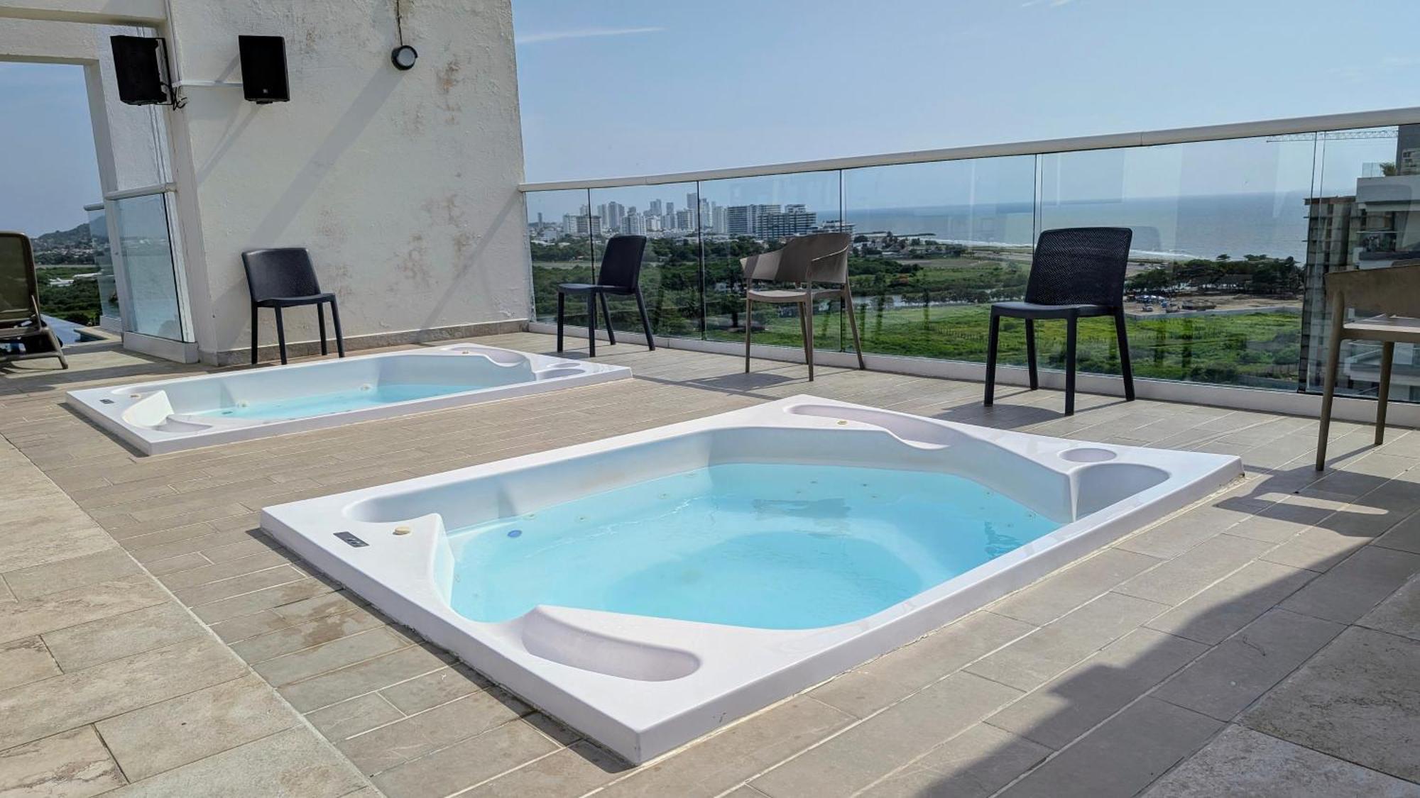 Piscinas Con Vista Increible, Bar, Musica Y Playa Apartment Cartagena