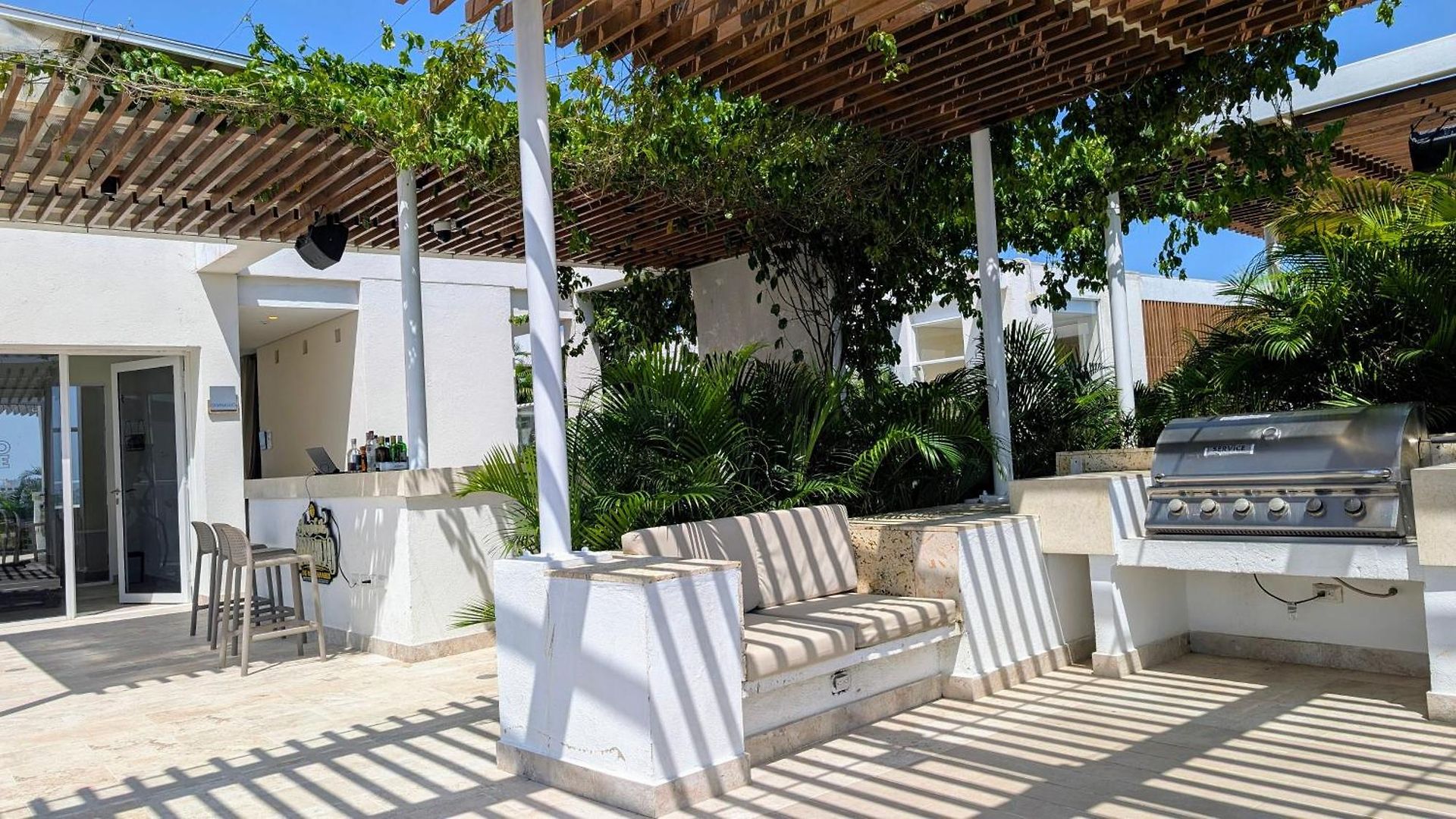 Piscinas Con Vista Increible, Bar, Música Y Playa * Cartagena