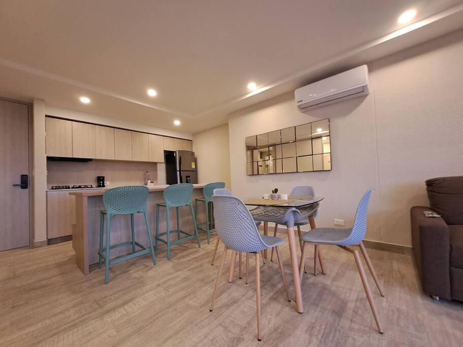 Apartamento Piscinas Con Vista Increible, Bar, Música Y Playa