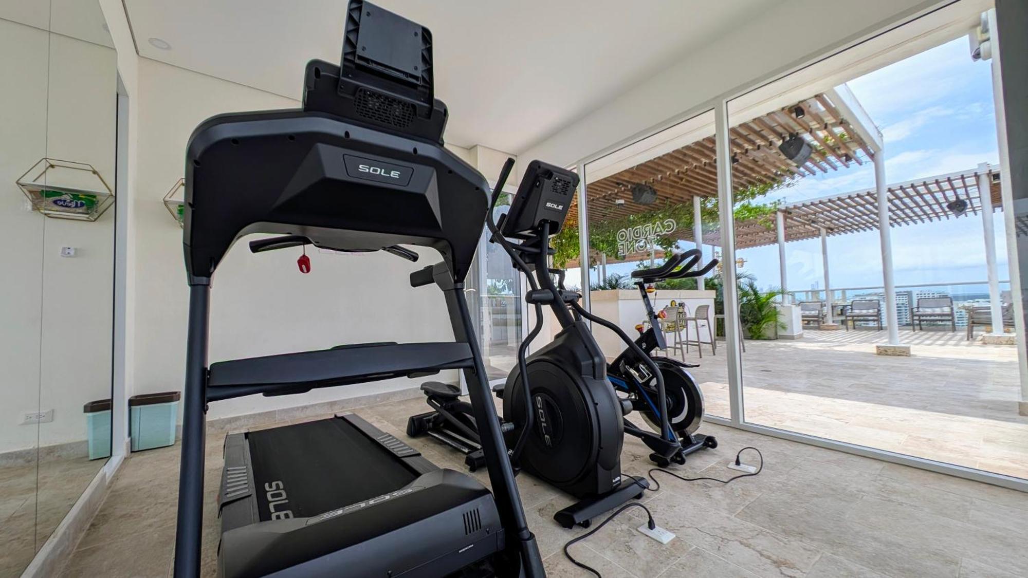 Piscinas Con Vista Increible, Bar, Música Y Playa