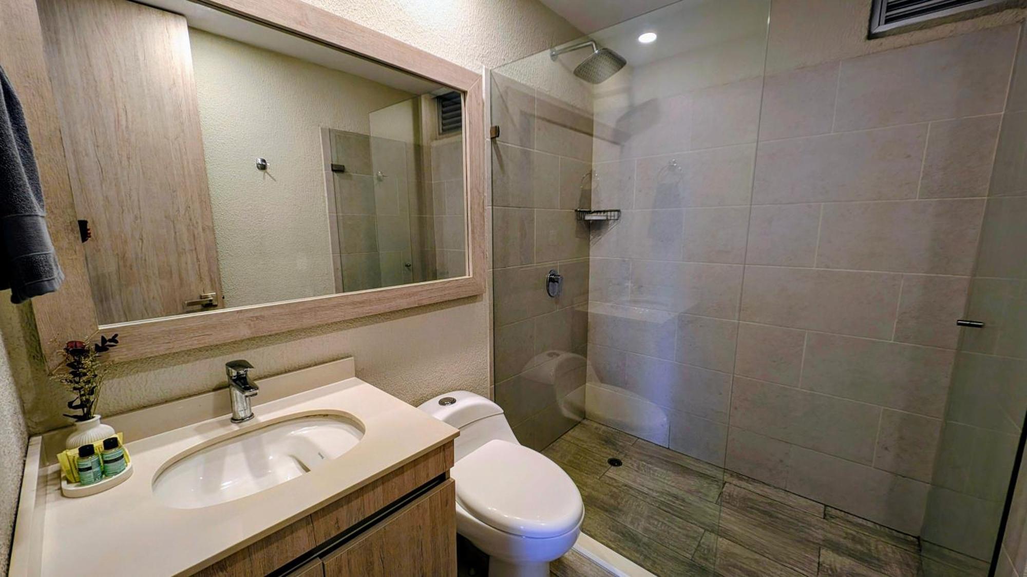 Piscinas Con Vista Increible, Bar, Música Y Playa Cartagena